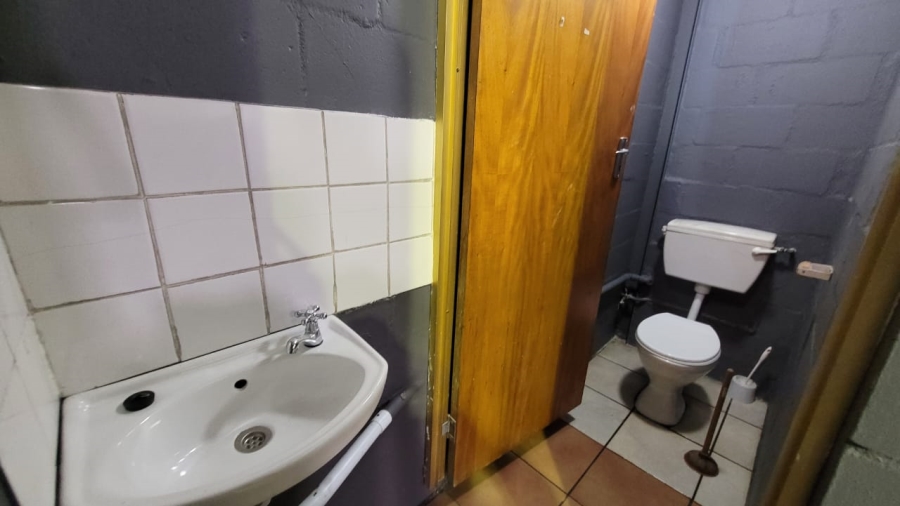 To Let commercial Property for Rent in Stikland Industrial Western Cape